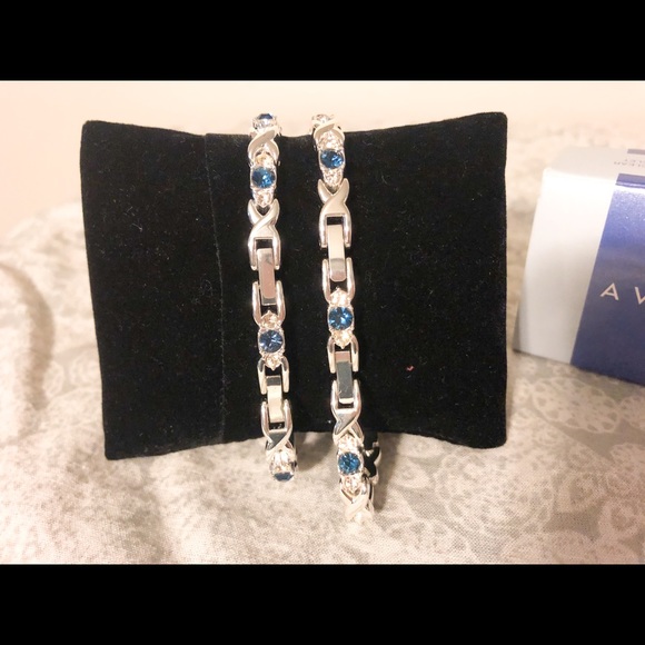 Avon Sapphire Color & Clear Crystal X Link Giftset - Picture 3 of 4